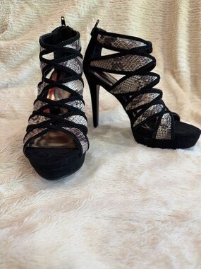 Carlos by Carlos Santana Black and Gray Snakeskin Strappy Platform Sandals
